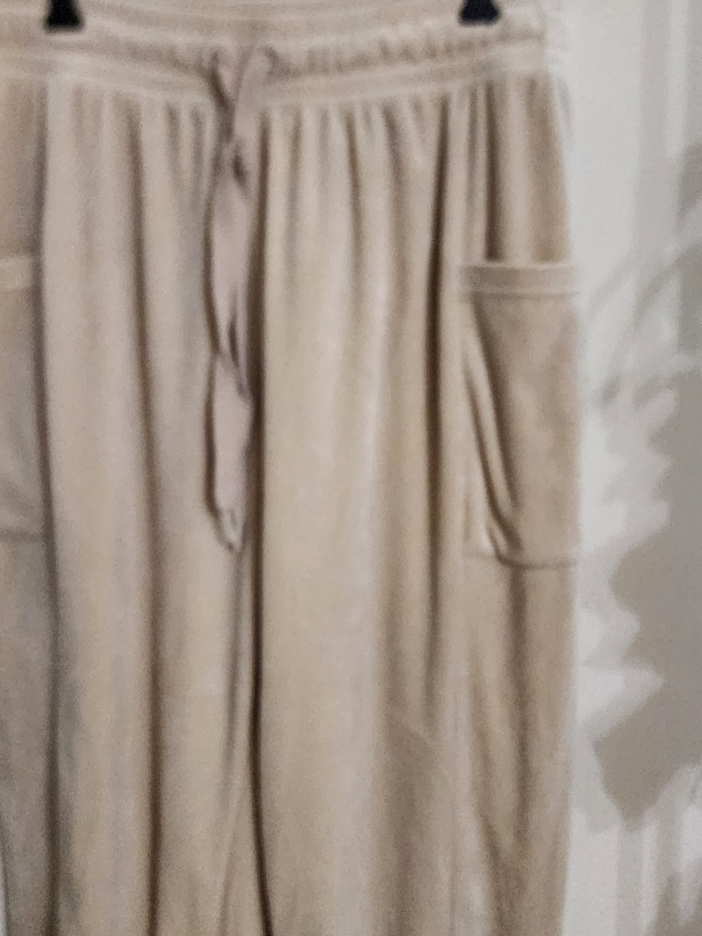 OFFLINE by Aerie Cream Velour Drawstring Cargo Joggers Pants Size M - Picture 2 of 4